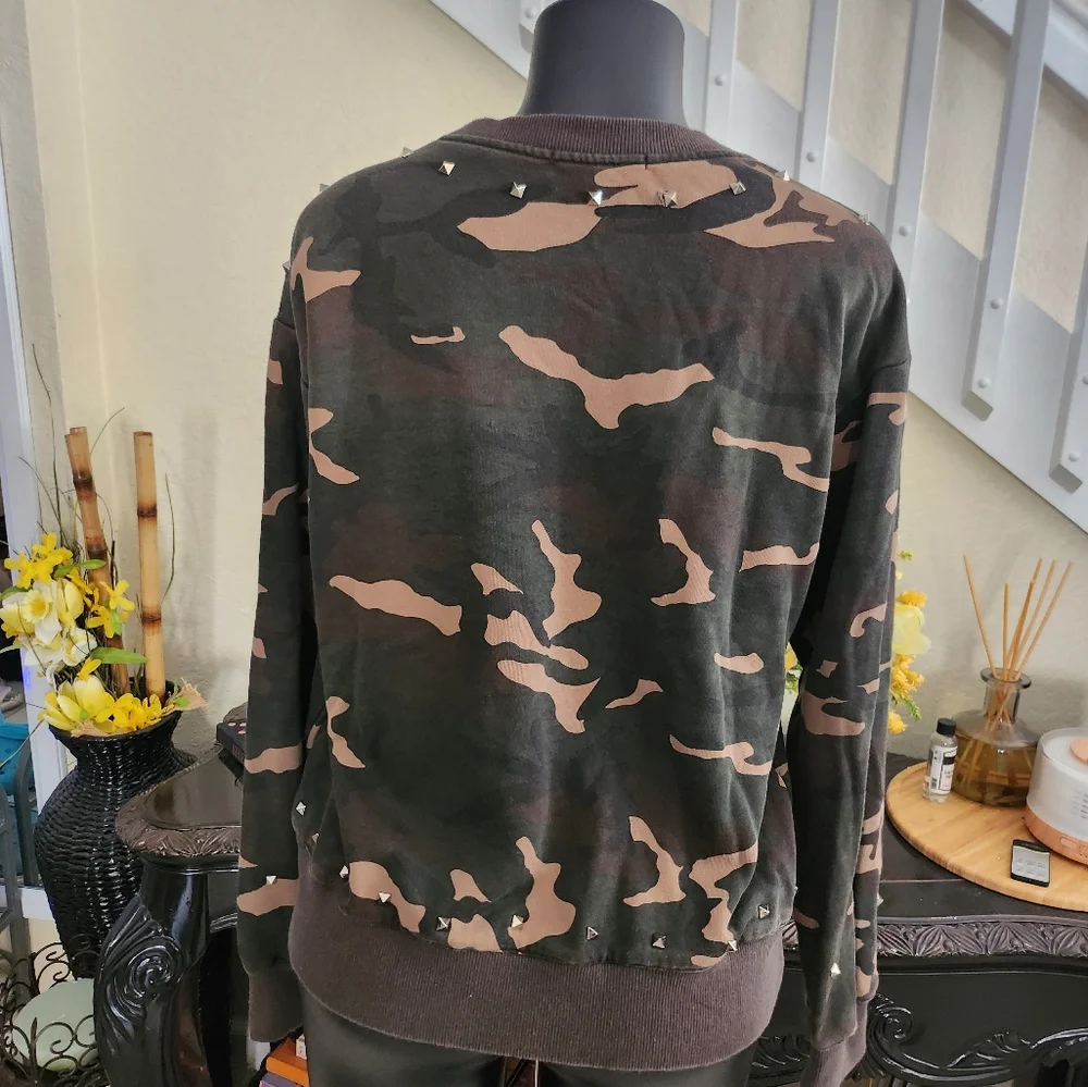 Valentino Sweatshirt size XL